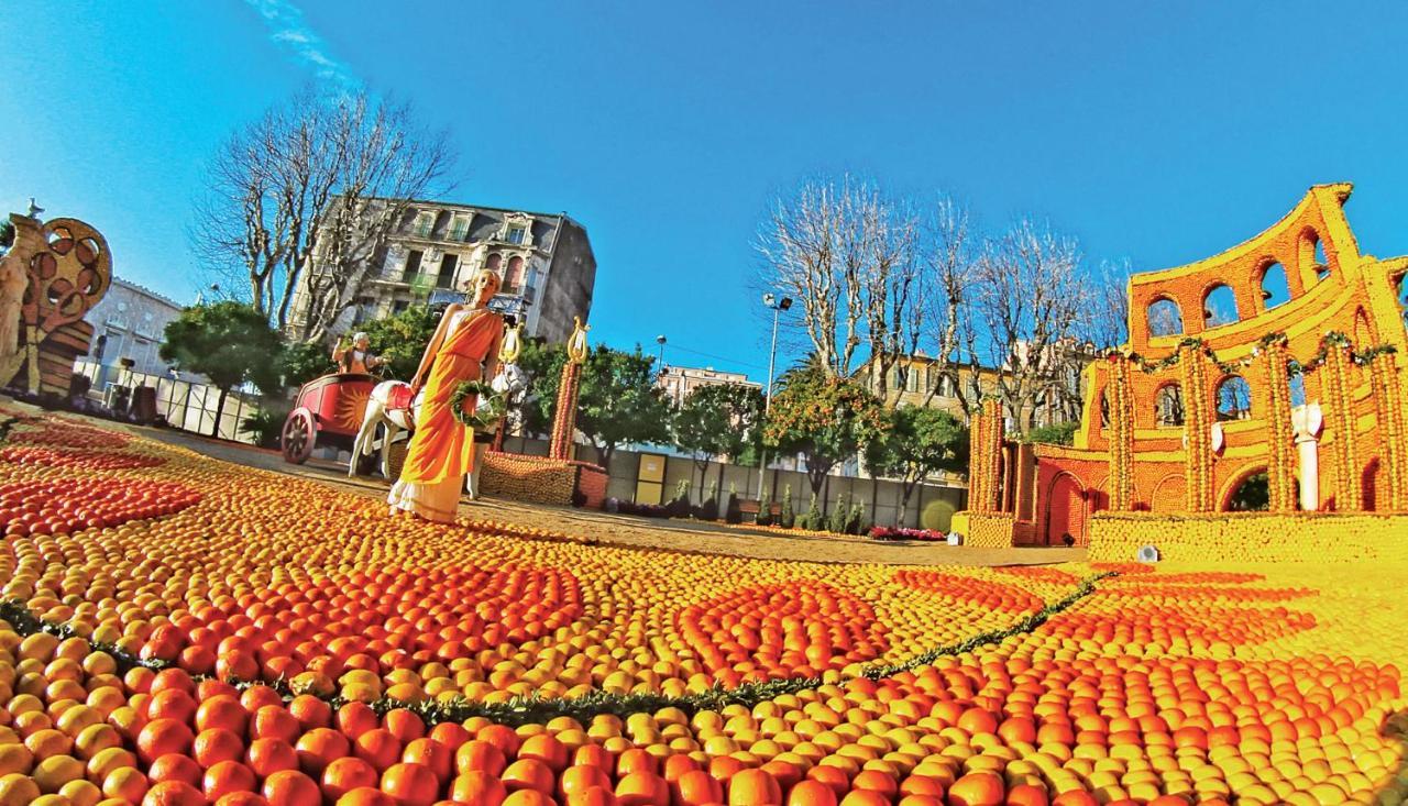 Menton, Centre Historique, Vue Mer Exteriér fotografie